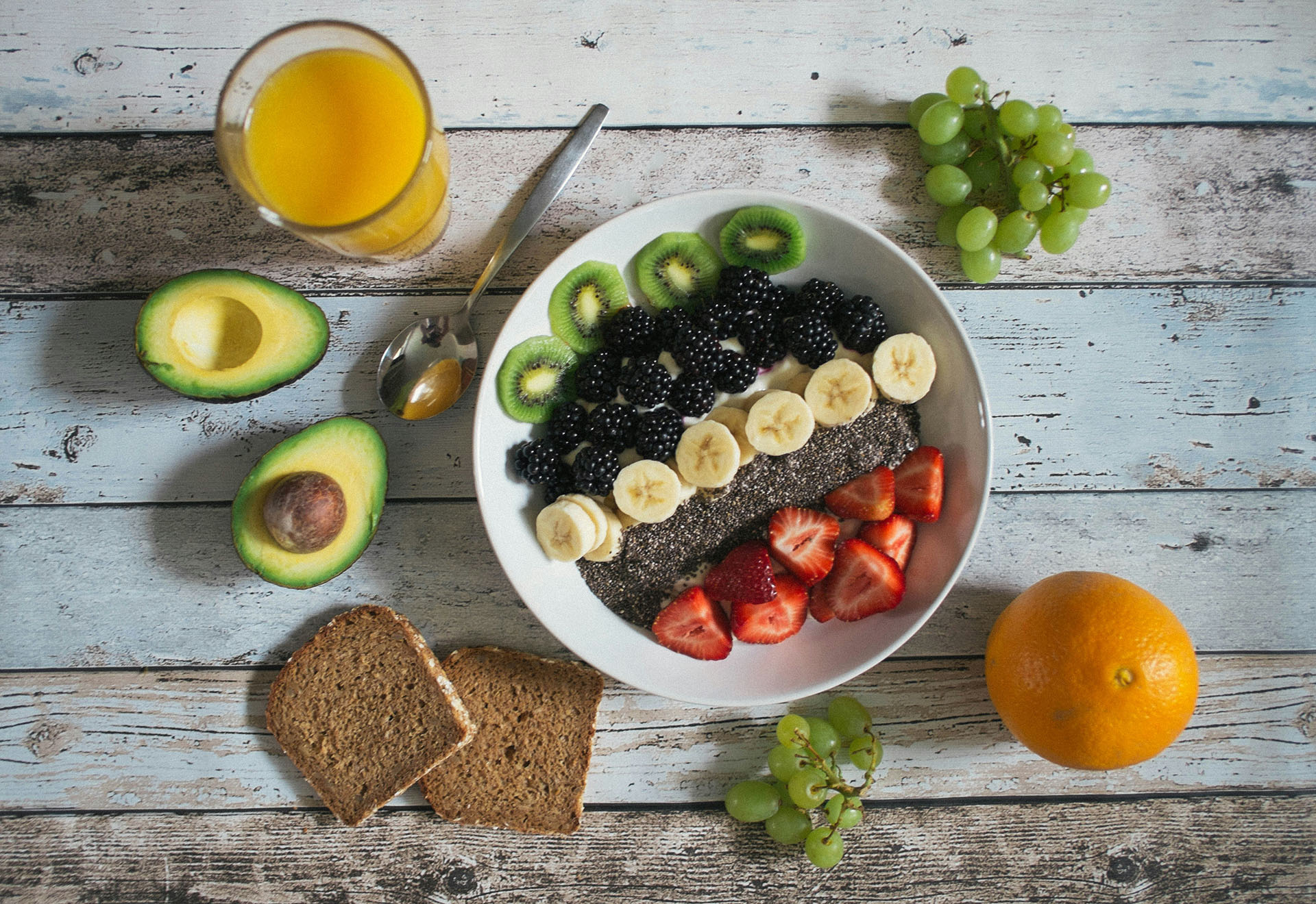 Fiber for Fullness: How High-Fiber Foods Help You Feel Satisfied, Stay Regular, and Support Fat Loss